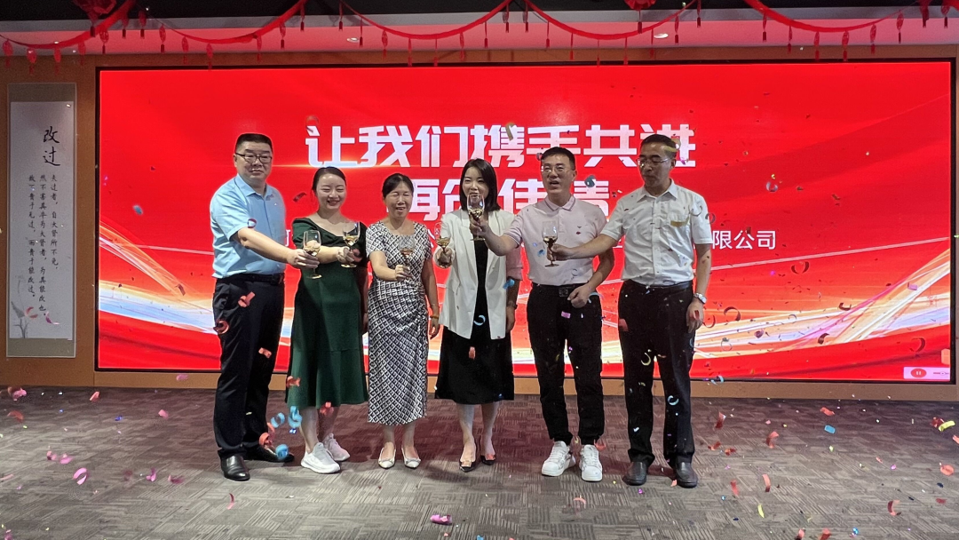 遠(yuǎn)大美業(yè)與珂語品牌簽約儀式圓滿成功，譜寫合作共贏新篇章